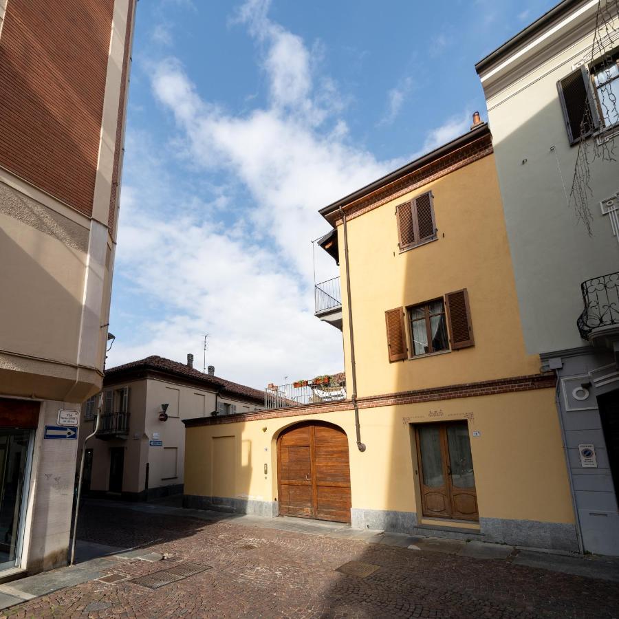 Casa Da Anna, Centro Storico Alloggio Di Design, Con Parcheggio Алба Екстериор снимка